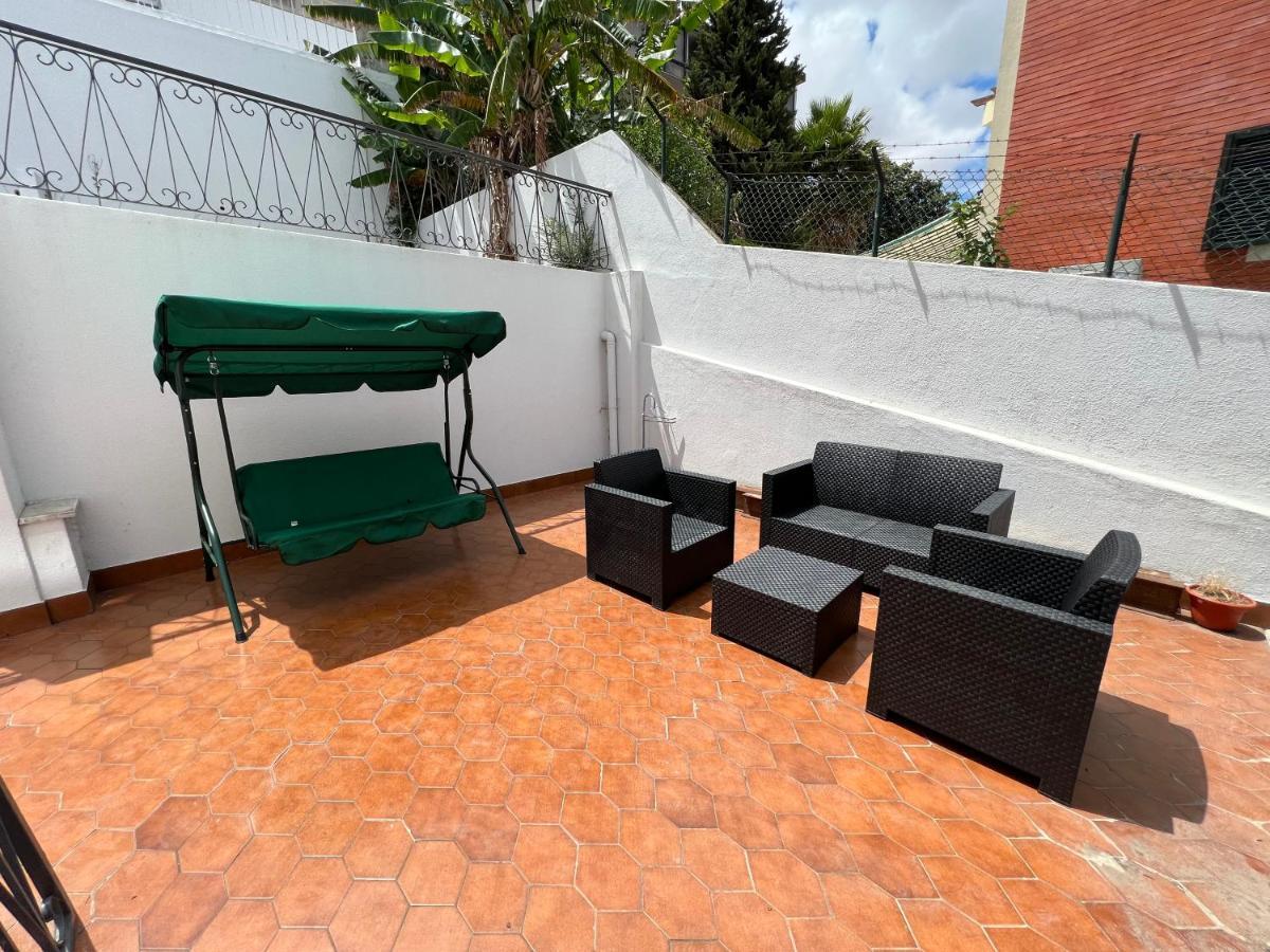 Oeiras Beach Private Room 9 - Double Bedroom With Shared Bathroom & Terrace Buitenkant foto