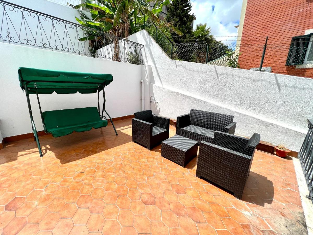 Oeiras Beach Private Room 9 - Double Bedroom With Shared Bathroom & Terrace Buitenkant foto