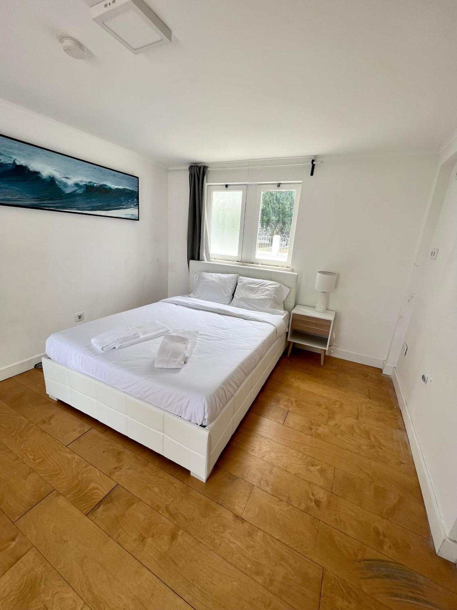 Oeiras Beach Private Room 9 - Double Bedroom With Shared Bathroom & Terrace Buitenkant foto
